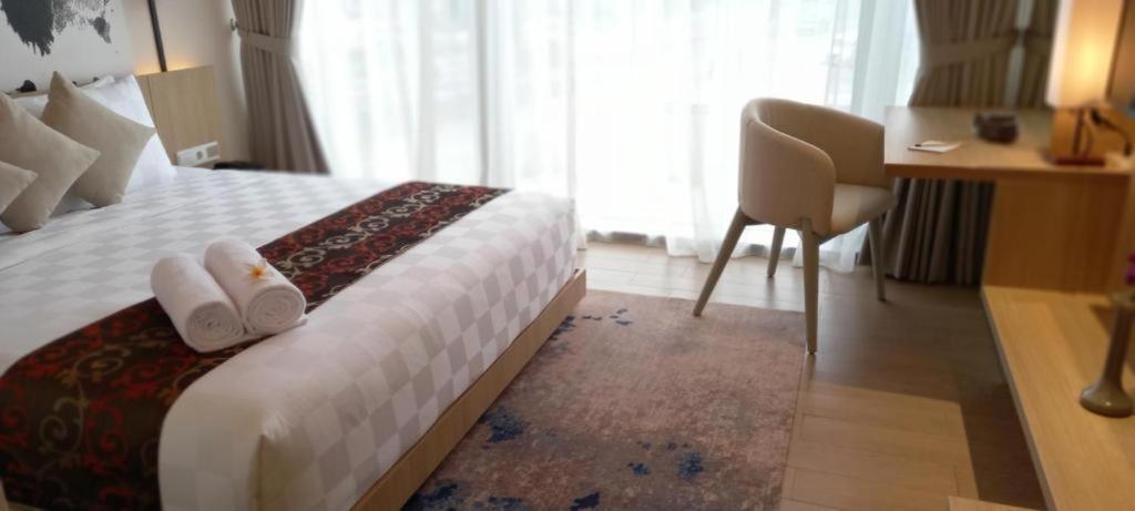 Louis Kienne Cikarang Hotel & Service Apartment Bekasi Ngoại thất bức ảnh