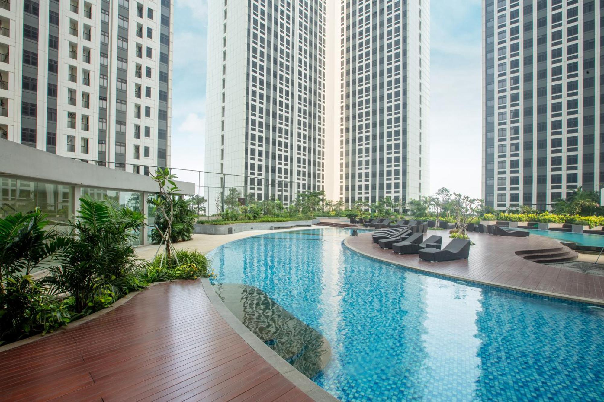 Louis Kienne Cikarang Hotel & Service Apartment Bekasi Ngoại thất bức ảnh